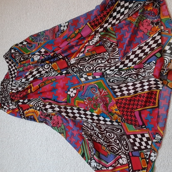 Diane Freis Chiffon two-piece dress of abstract print in multi-colors - Picture 6 of 17